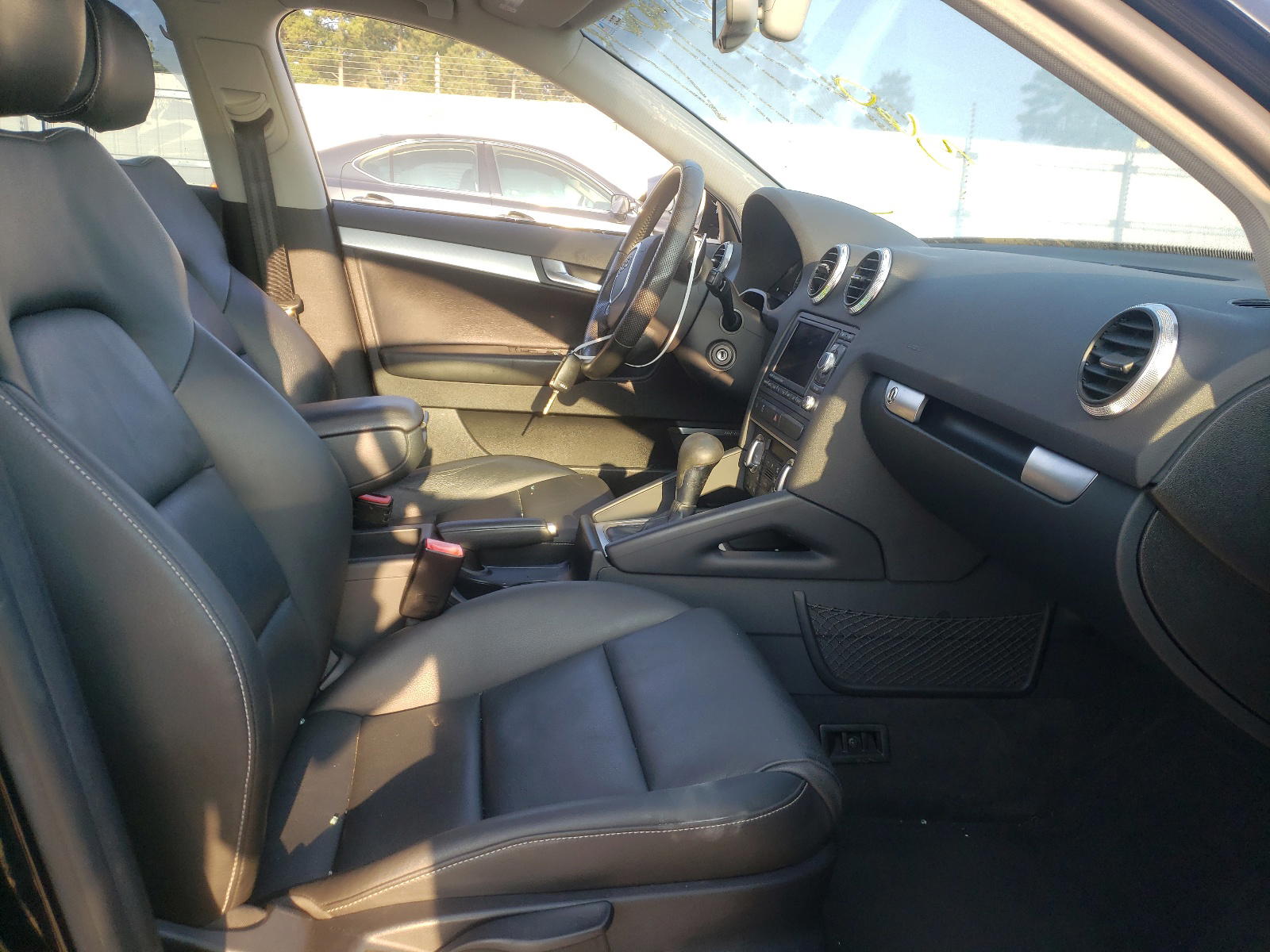 Photo 5 from auction – 2010 AUDI A3 PREMIUM with VIN WAUKEAFM1AA121896