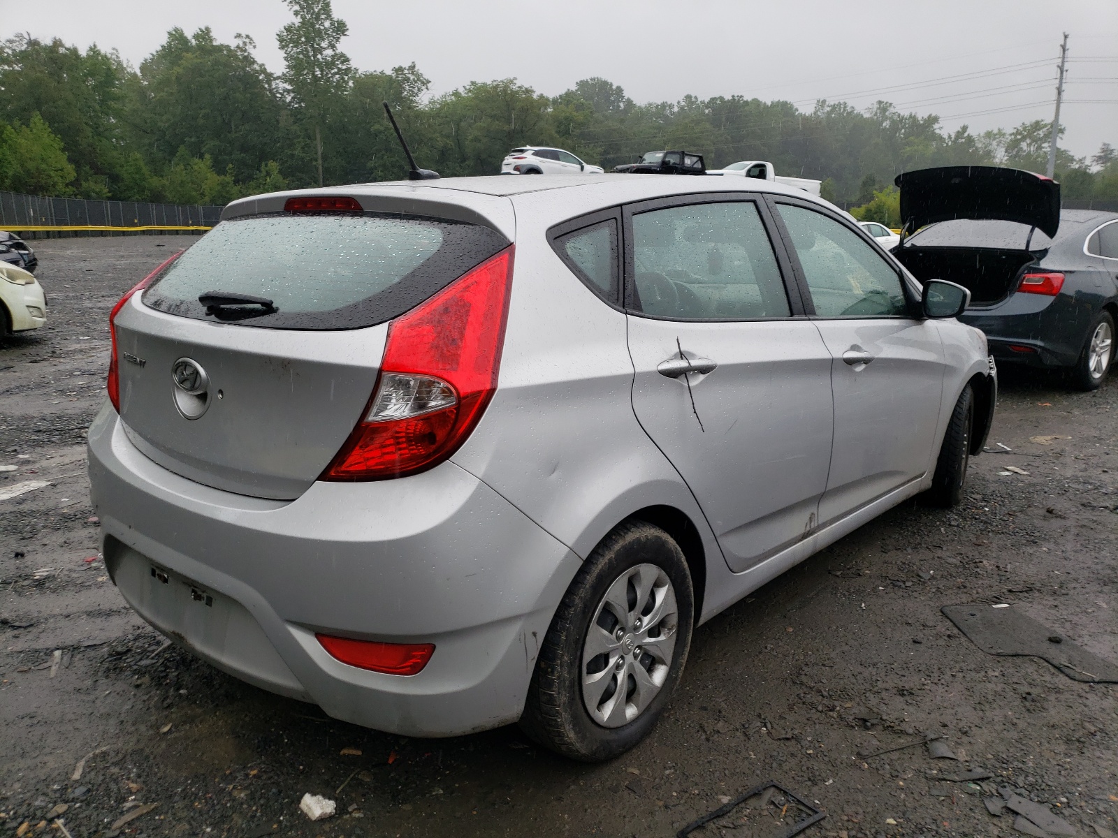 Photo 4 from auction – 2017 HYUNDAI ACCENT SE with VIN KMHCT5AE1HU338650