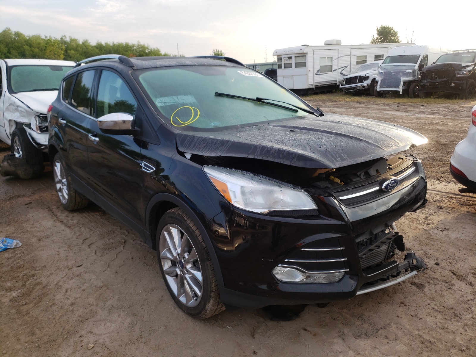 FORD ESCAPE SE 2016 مع رقم تعريف المركبة 1FMCU9G97GUA05334 - صورة من المزاد