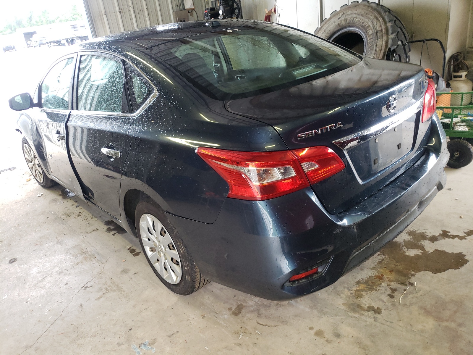 Photo 3 from auction – 2016 NISSAN SENTRA S with VIN 3N1AB7AP2GL670295
