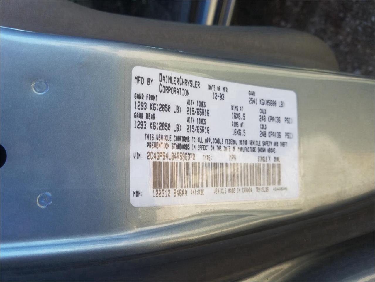 Photo 10 from auction – 2004 CHRYSLER TOWN & COU with VIN 2C4GP54L84R596370
