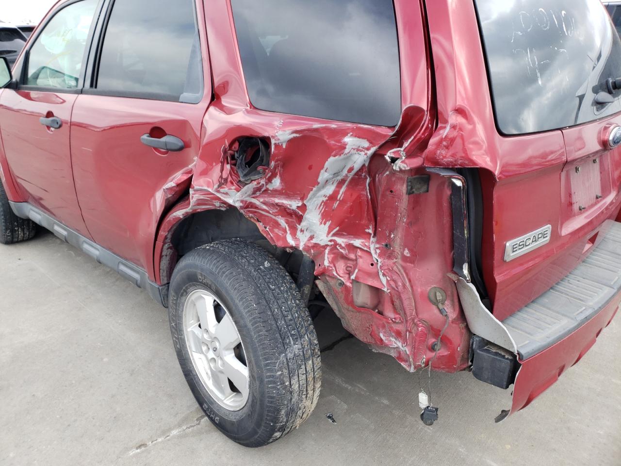 Photo 9 from auction – 2012 FORD ESCAPE XLS with VIN 1FMCU0C70CKA66384