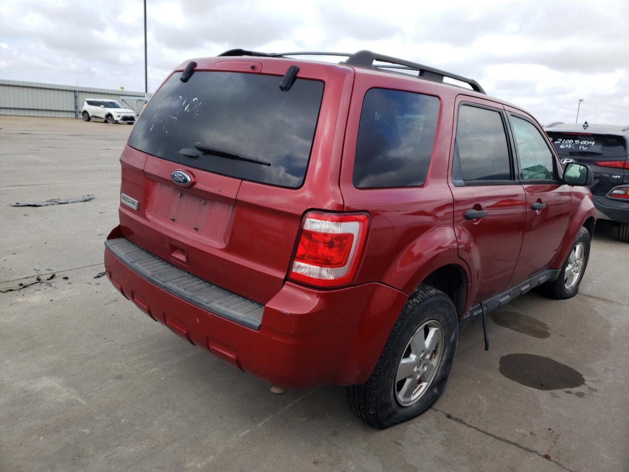 Photo 4 from auction – 2012 FORD ESCAPE XLS with VIN 1FMCU0C70CKA66384