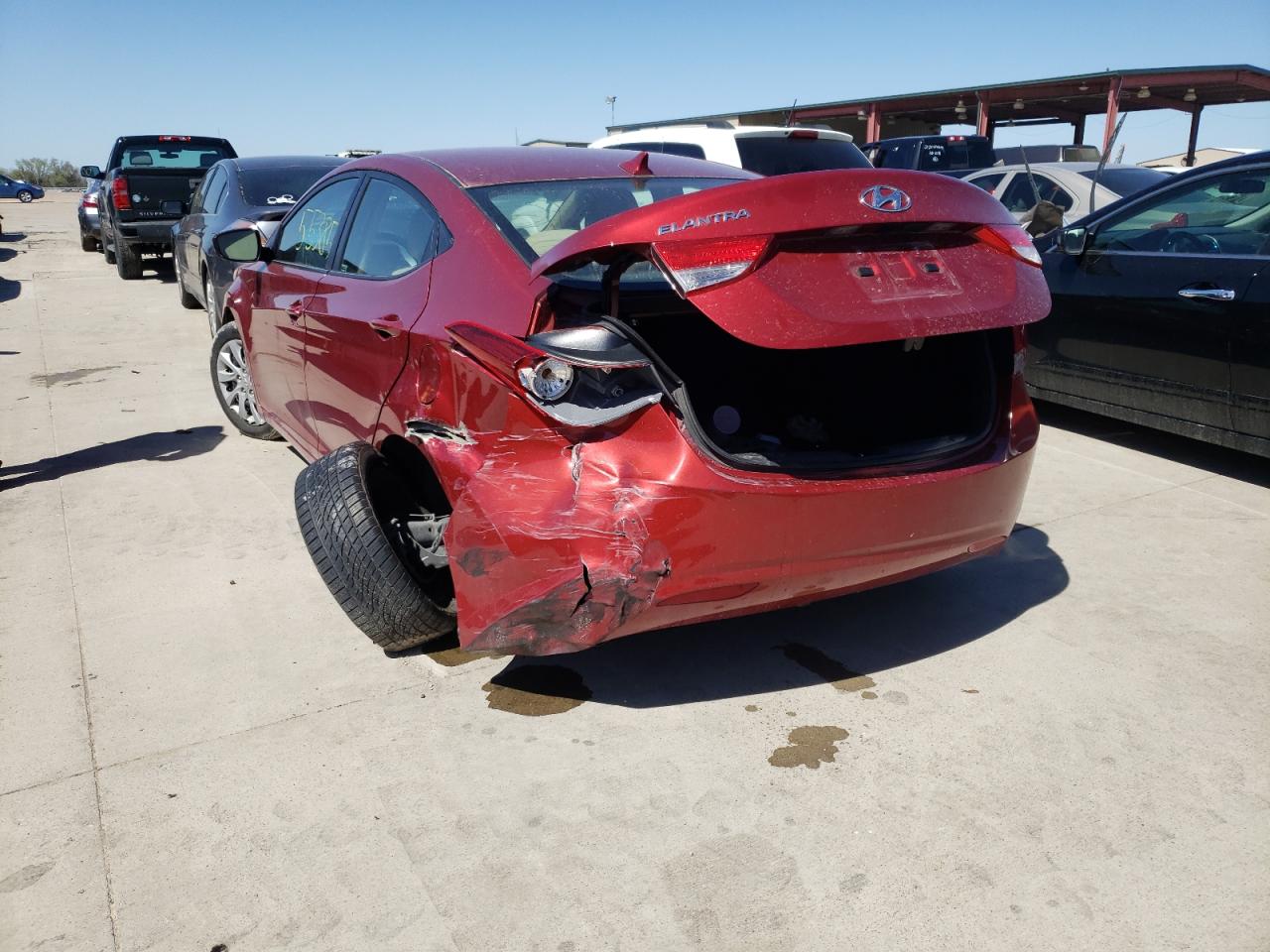 Photo 3 from auction – 2013 HYUNDAI ELANTRA GL with VIN 5NPDH4AE2DH200169