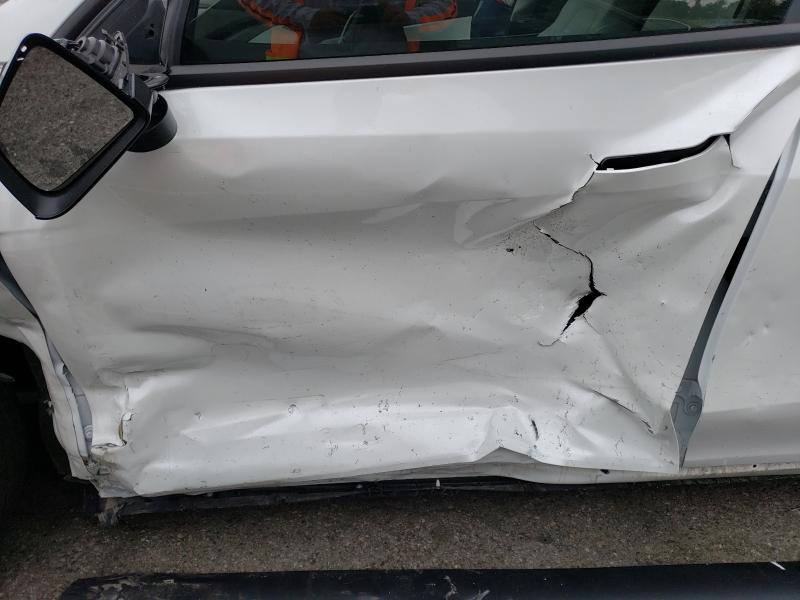 Photo 9 from auction – 2020 TESLA MODEL Y with VIN 5YJYGDEE2LF049300