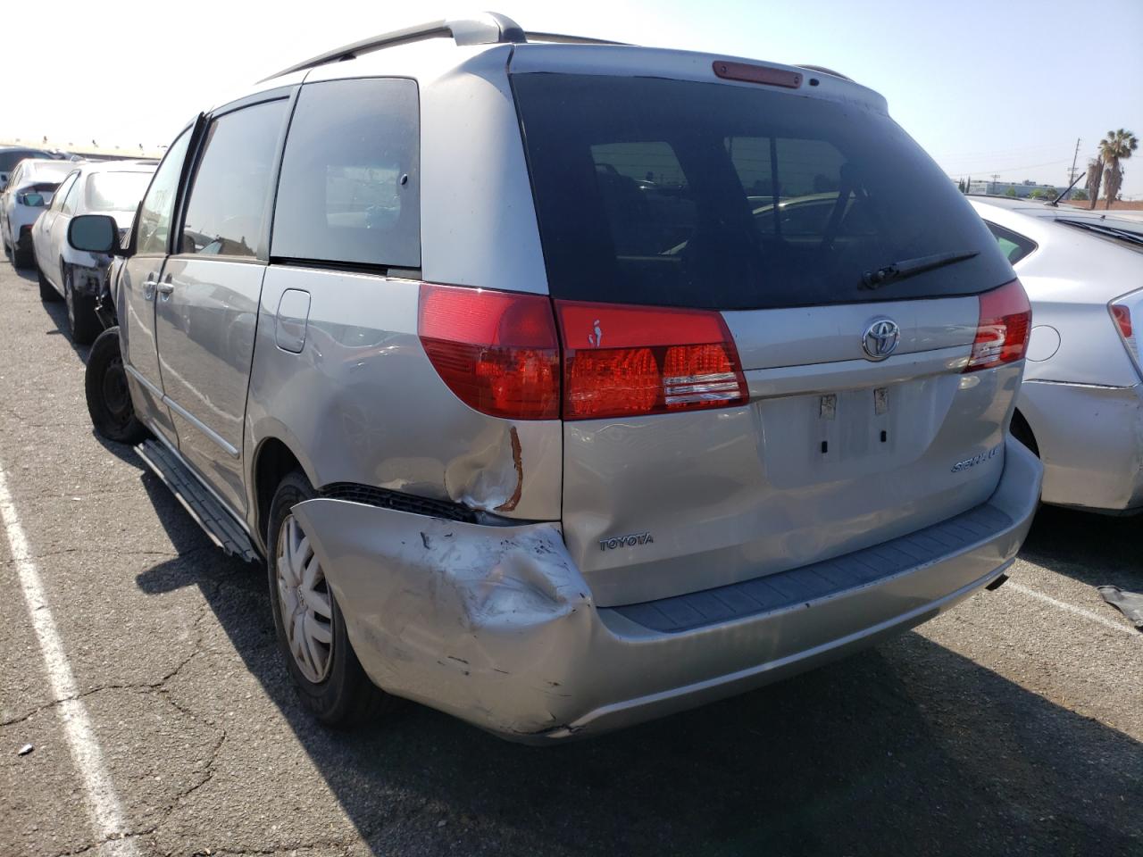 Photo 3 from auction – 2004 TOYOTA SIENNA CE with VIN 5TDZA23C54S006532