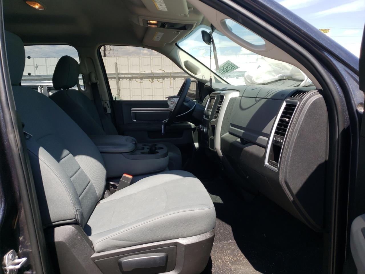 Photo 5 from auction – 2017 RAM 1500 SLT with VIN 1C6RR7GG6HS792154