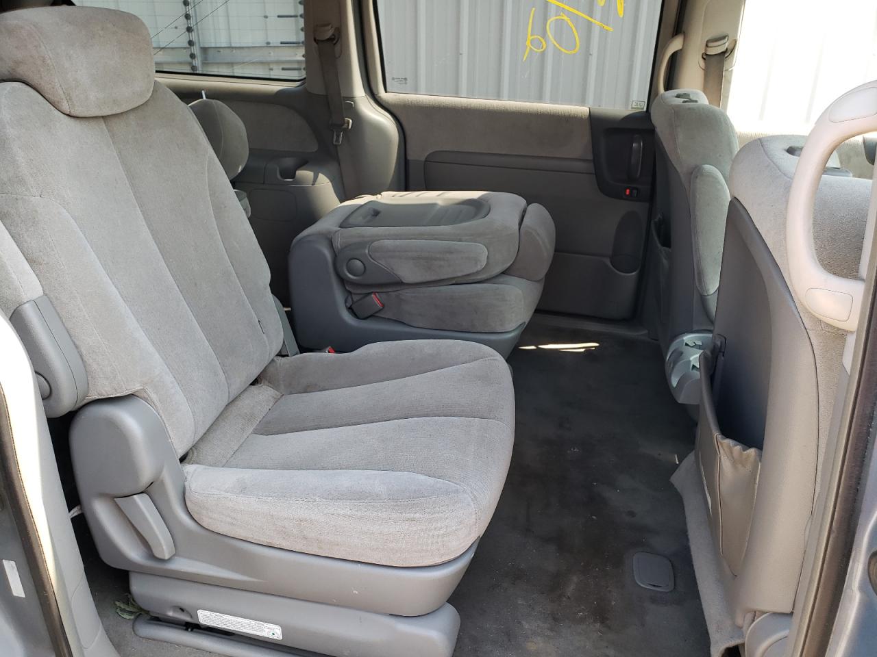 Photo 6 from auction – 2007 KIA SEDONA EX with VIN KNDMB233576105055