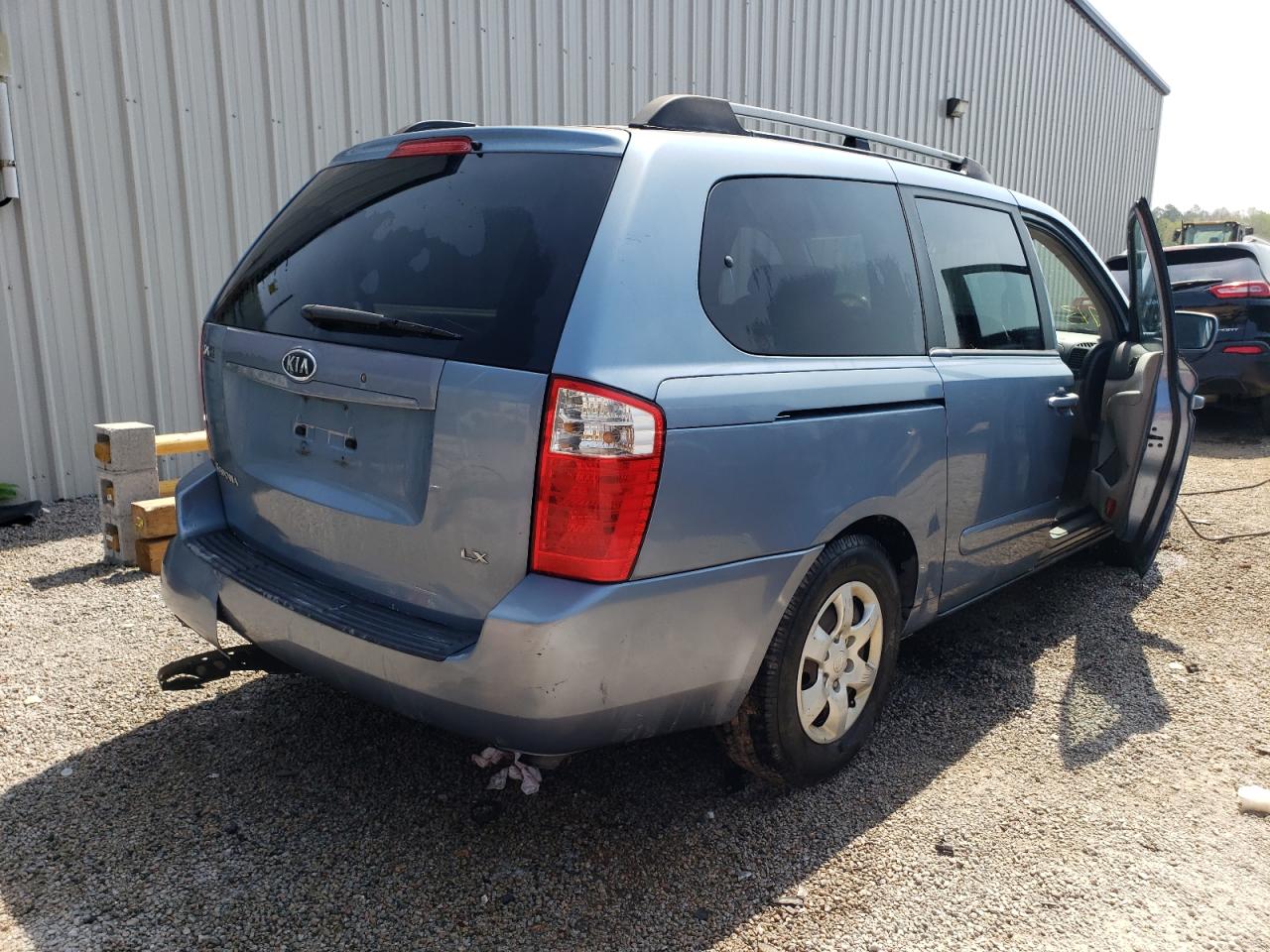 Photo 4 from auction – 2007 KIA SEDONA EX with VIN KNDMB233576105055