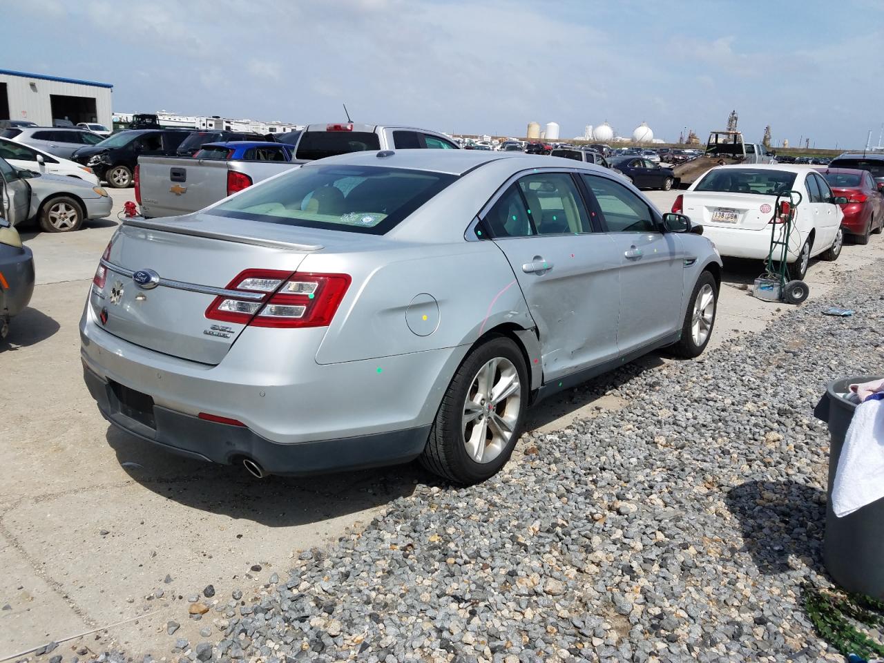 Photo 4 from auction – 2014 FORD TAURUS SEL with VIN 1FAHP2E80EG119065