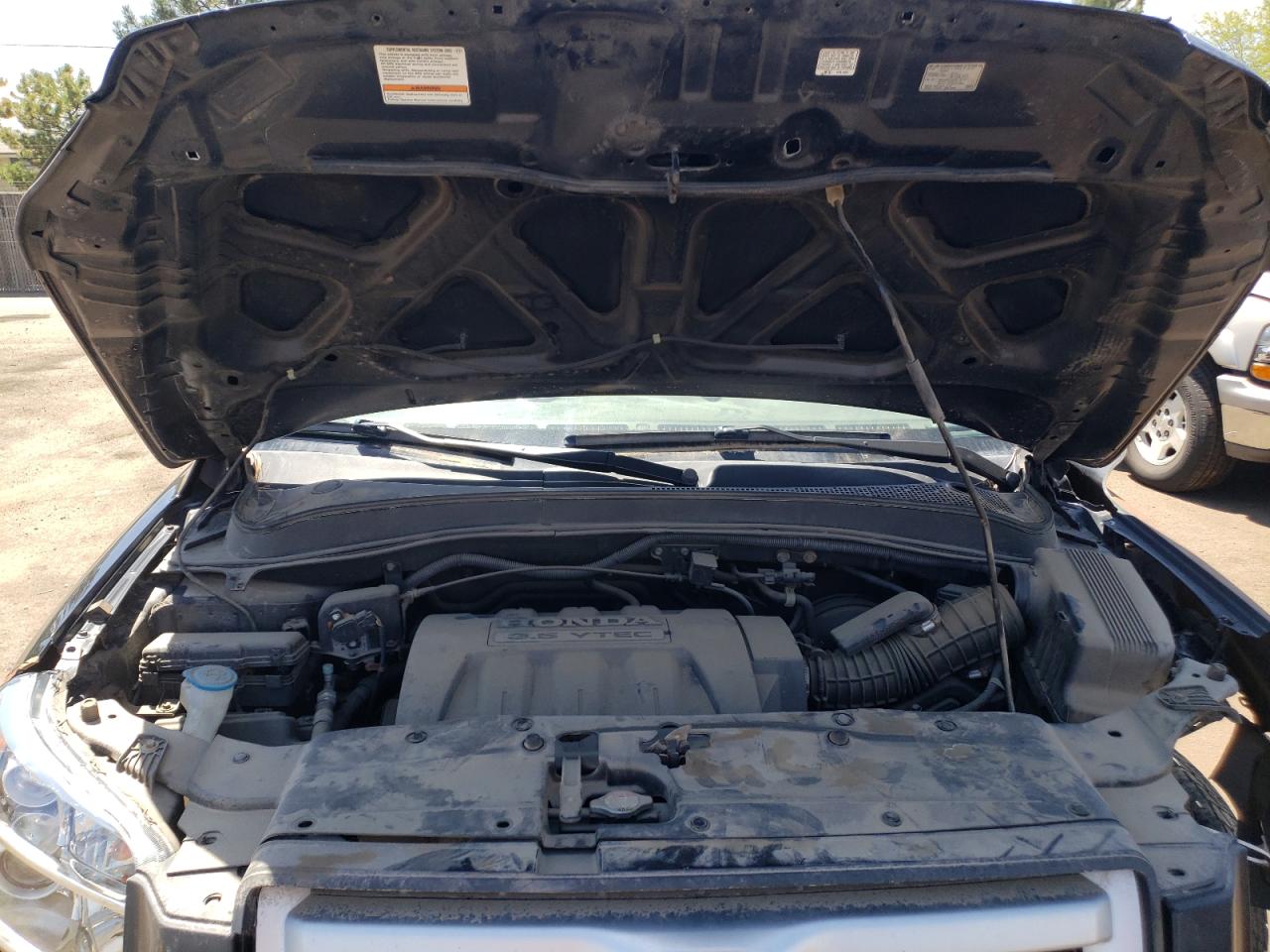 Photo 7 from auction – 2008 HONDA PILOT EXL with VIN 5FNYF18598B051002