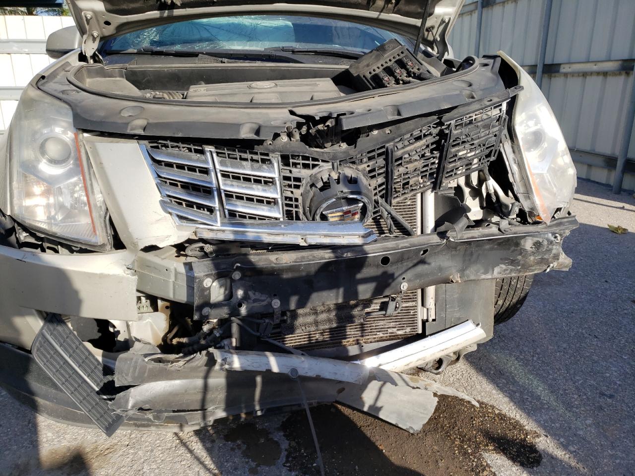Photo 9 from auction – 2013 CADILLAC SRX with VIN 3GYFNAE39DS559592