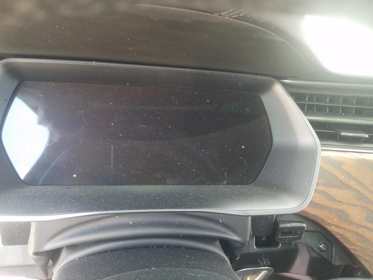 Photo 8 from auction – 2019 TESLA MODEL X with VIN 5YJXCDE20KF185730
