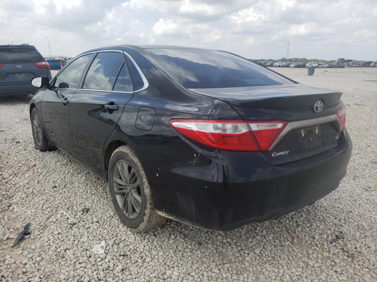 Photo 3 from auction – 2017 TOYOTA CAMRY LE with VIN 4T1BF1FKXHU747417