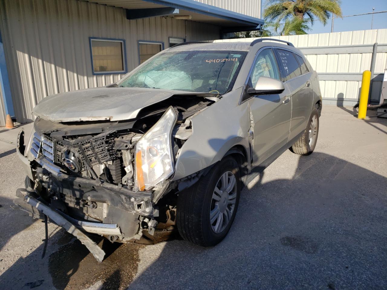 Photo 2 from auction – 2013 CADILLAC SRX with VIN 3GYFNAE39DS559592