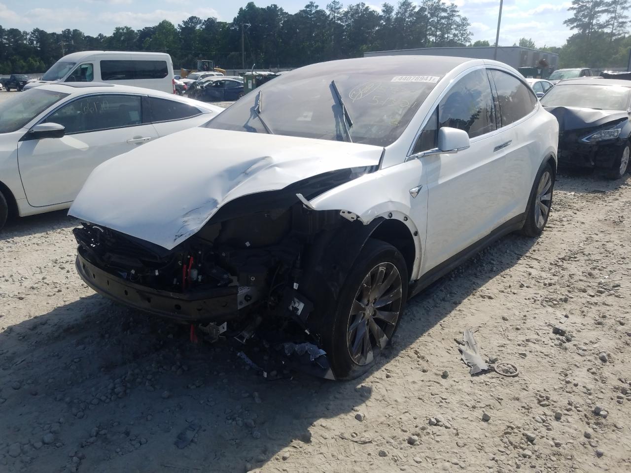 Photo 2 from auction – 2019 TESLA MODEL X with VIN 5YJXCDE20KF185730