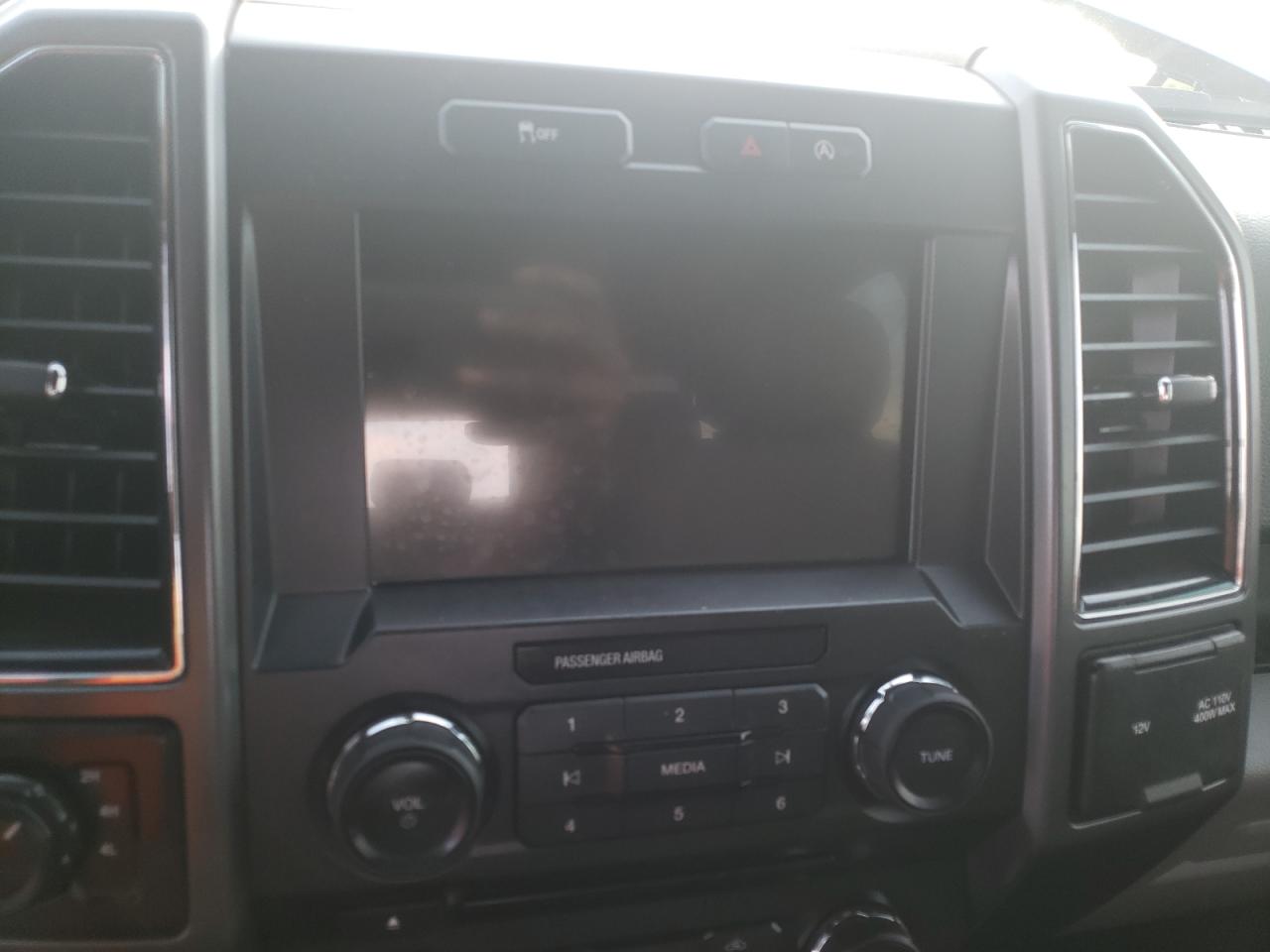 Photo 9 from auction – 2018 FORD F150 SUPER with VIN 1FTFX1EG0JFB94786