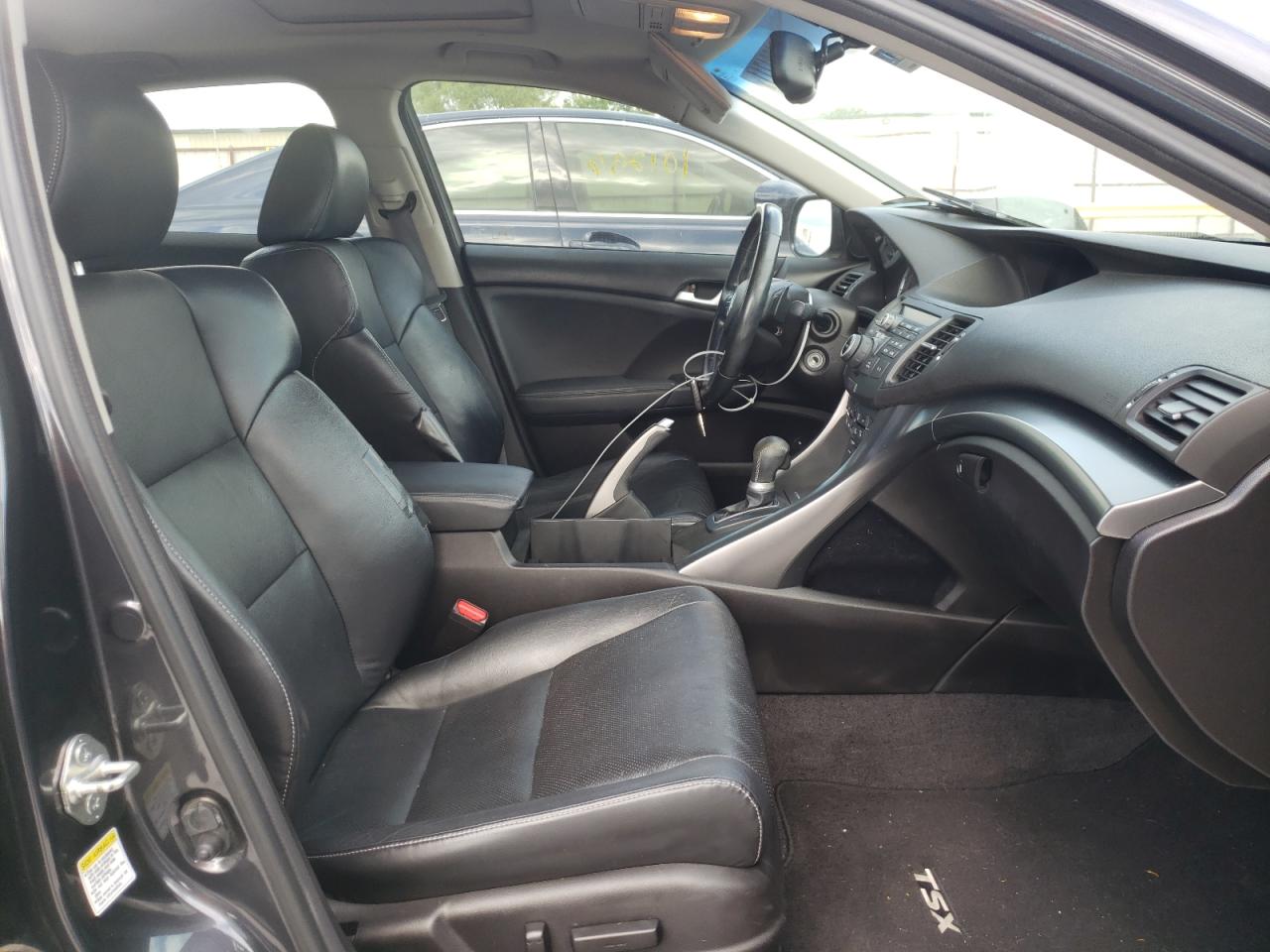 Photo 5 from auction – 2013 ACURA TSX TECH with VIN JH4CU2F65DC012978