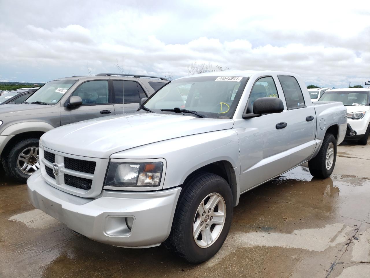 Photo 2 from auction – 2010 DODGE DAKOTA SXT with VIN 1D7RW3GK9AS199544