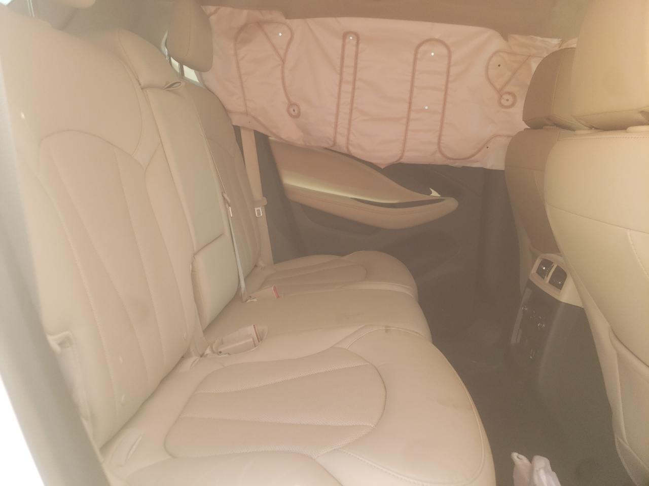 Photo 6 from auction – 2018 BUICK ENVISION E with VIN LRBFX1SA5JD025986