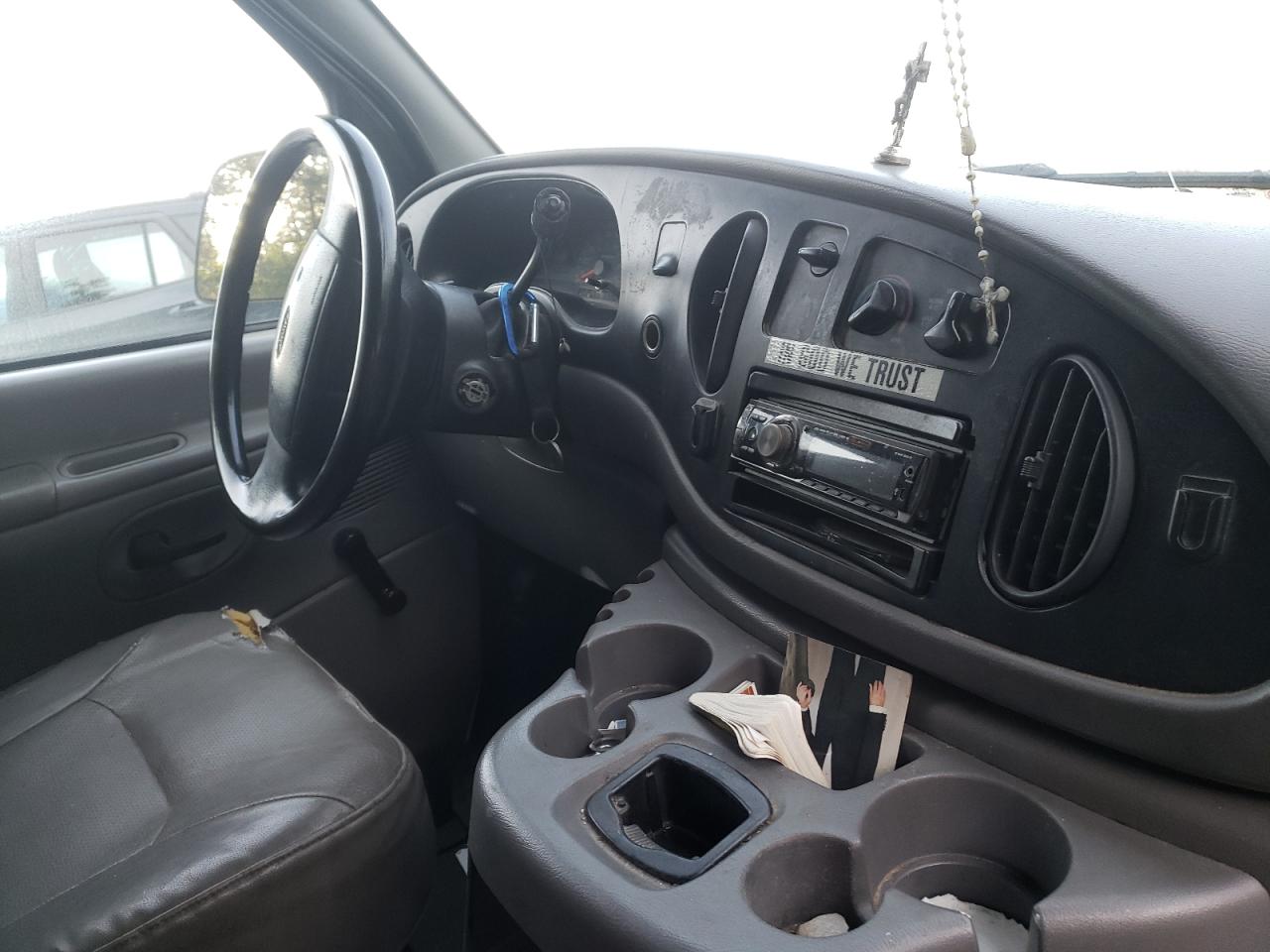 Photo 9 from auction – 2001 FORD ECONOLINE with VIN 1FTRE14231HA84506