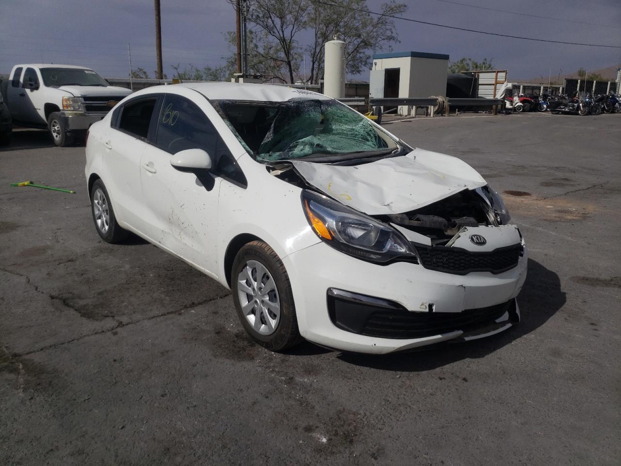 Photo 11 from auction – 2016 KIA RIO LX with VIN KNADM4A30G6639747