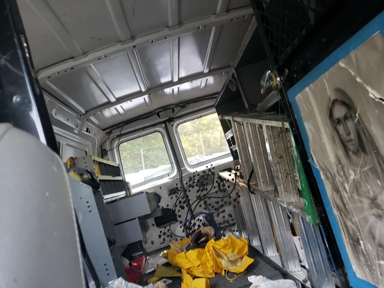 صورة رقم 6 من المزاد - 2001 FORD ECONOLINE مع VIN 1FTRE14231HA84506
