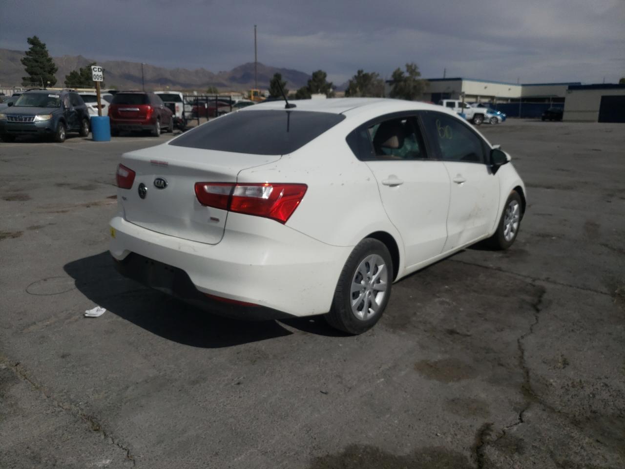 Photo 14 from auction – 2016 KIA RIO LX with VIN KNADM4A30G6639747