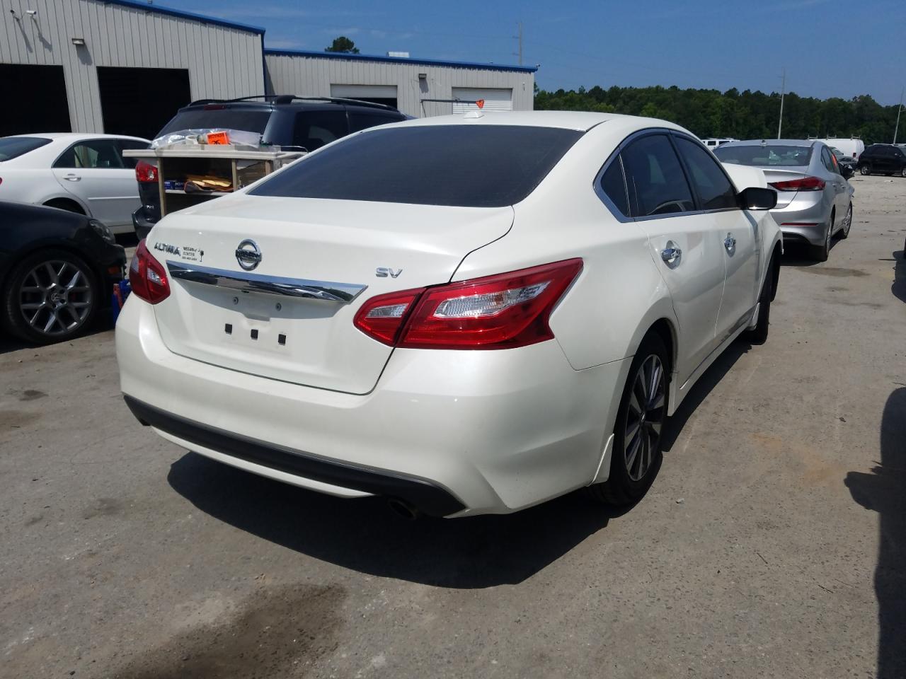Photo 4 from auction – 2017 NISSAN ALTIMA 2.5 with VIN 1N4AL3AP6HC140353