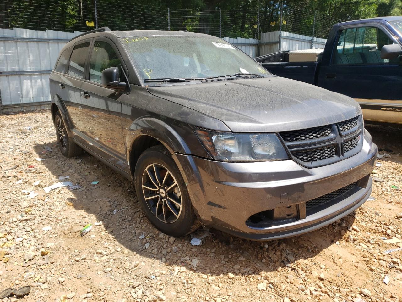 DODGE JOURNEY SE 2018 with VIN 3C4PDCAB9JT519167 - Photo from auction
