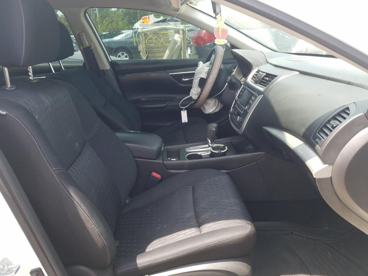 Photo 5 from auction – 2017 NISSAN ALTIMA 2.5 with VIN 1N4AL3AP6HC140353