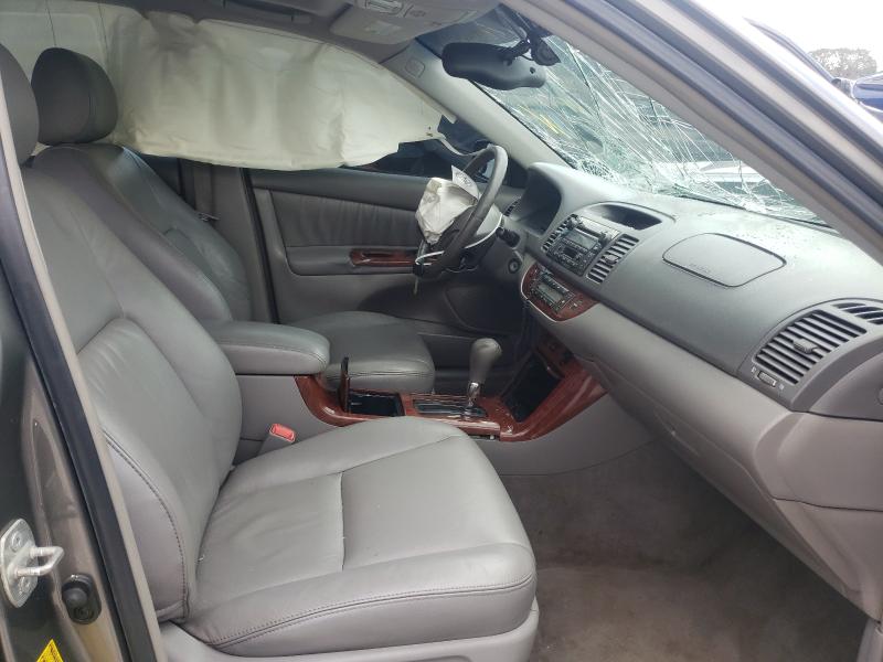 Photo 5 from auction – 2005 TOYOTA CAMRY LE with VIN 4T1BF30K85U617801