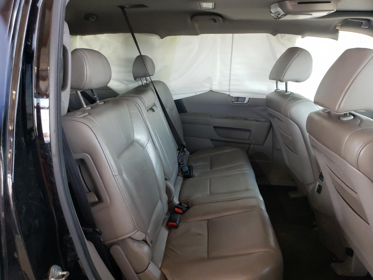 Photo 6 from auction – 2011 HONDA PILOT EXL with VIN 5FNYF3H52BB020354