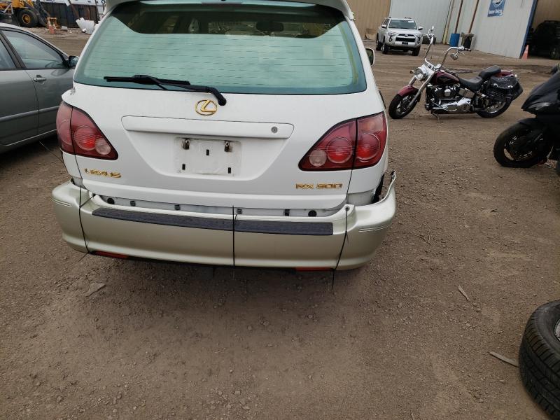 Photo 9 from auction – 2000 LEXUS RX 300 with VIN JT6HF10U2Y0114580