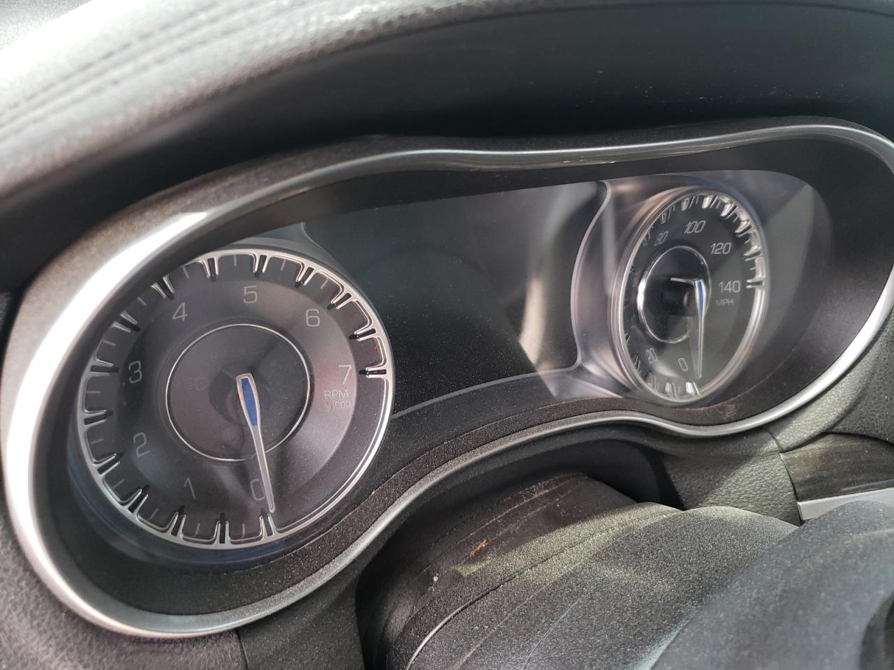 Фото 8 с аукциона – 2017 CHRYSLER 300 LIMITE с VIN 2C3CCAAG6HH560249