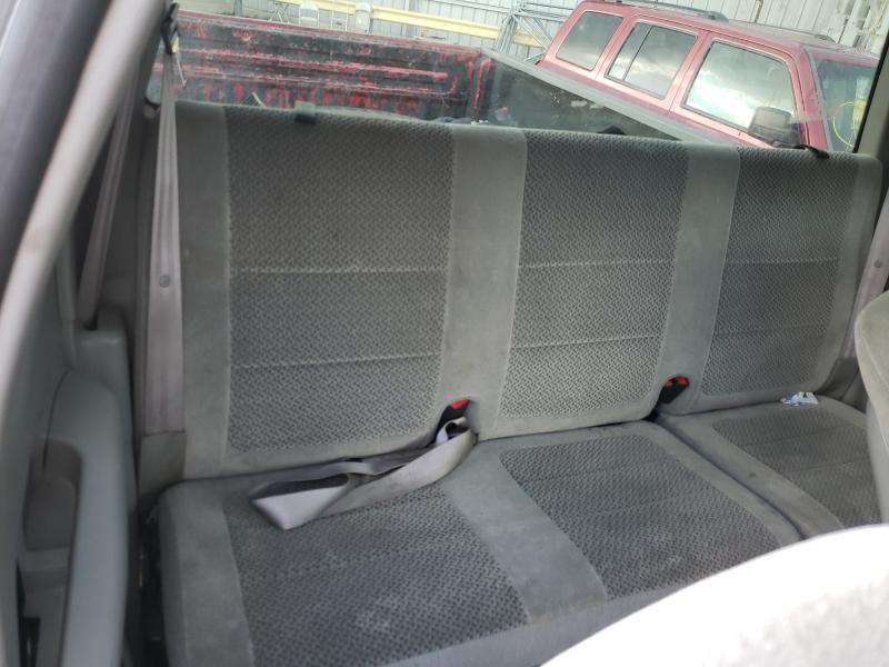 Photo 6 from auction – 2002 FORD F150 with VIN 1FTRX17W22NA41657