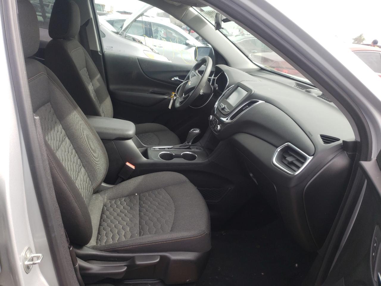 Photo 5 from auction – 2018 CHEVROLET EQUINOX LT with VIN 2GNAXSEVXJ6278551