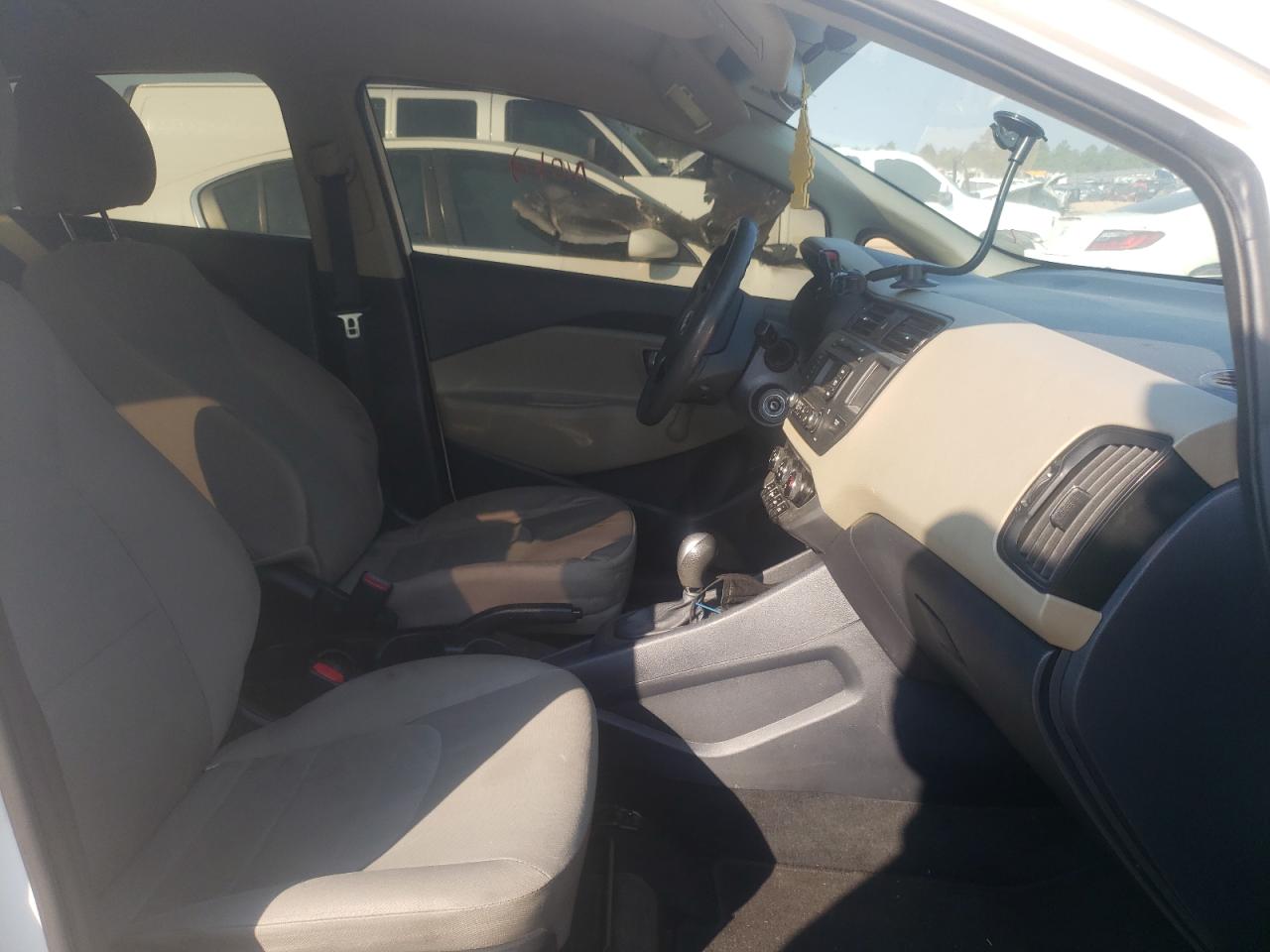 Photo 5 from auction – 2015 KIA RIO LX with VIN KNADM4A31F6435361