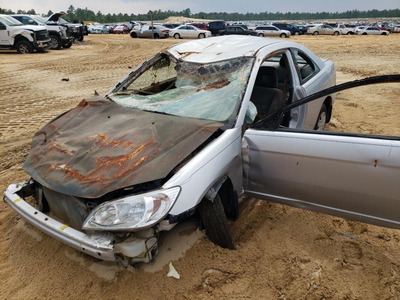 Photo 9 from auction – 2004 HONDA CIVIC DX V with VIN 1HGEM22104L022596