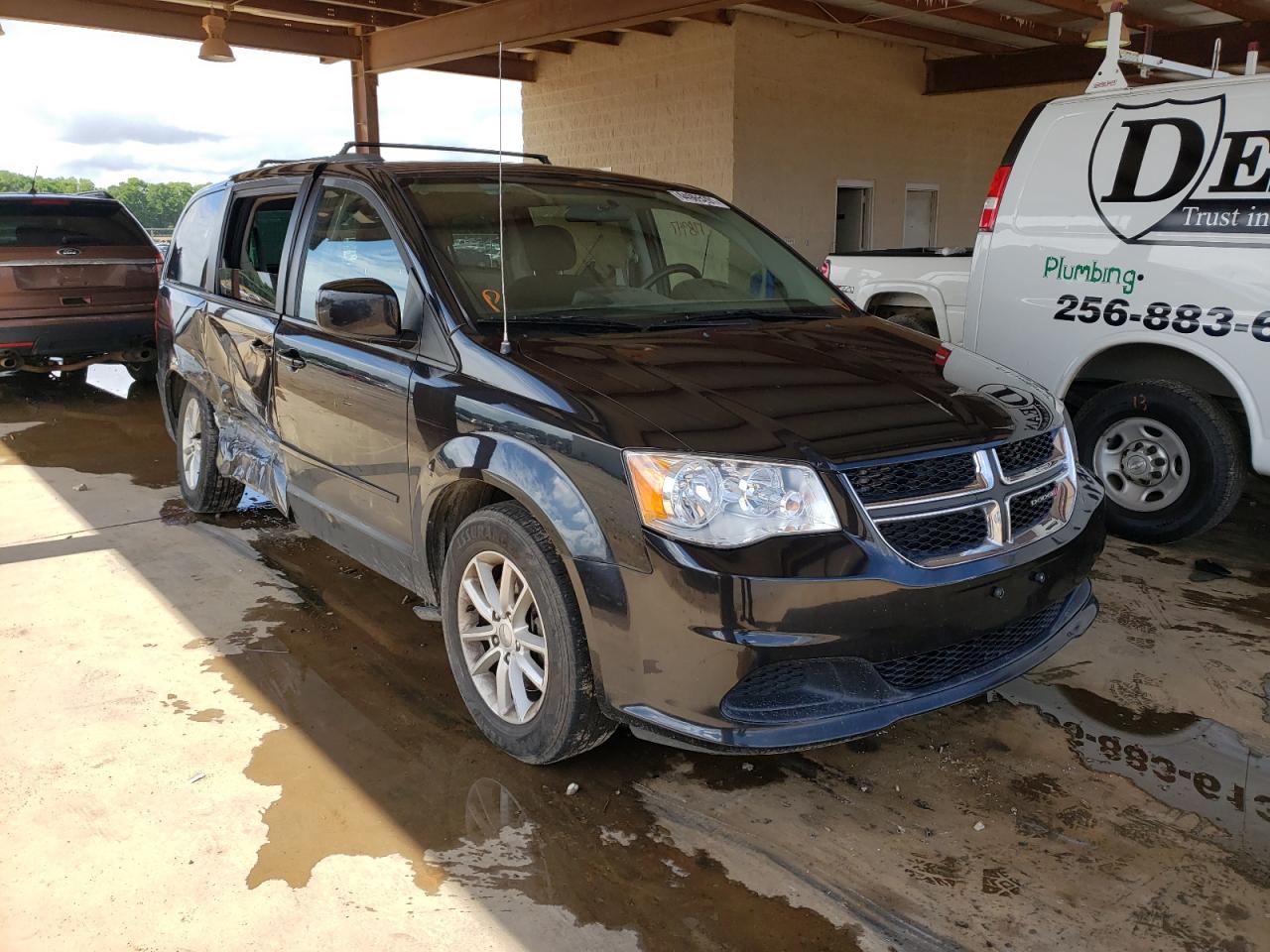 DODGE GRAND CARA 2015 with VIN 2C4RDGCG0FR540766 - Photo from auction