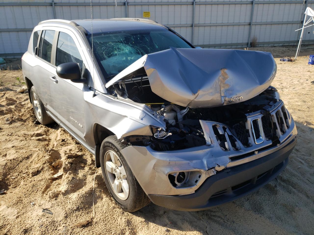JEEP COMPASS SP 2017 with VIN 1C4NJCBB9HD163205 - Photo from auction