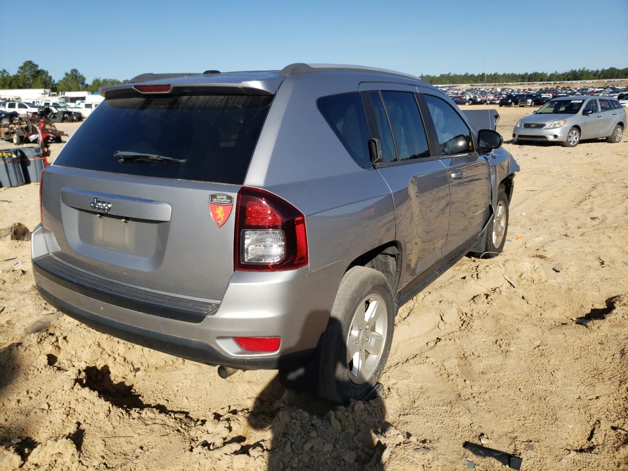Photo 4 from auction – 2017 JEEP COMPASS SP with VIN 1C4NJCBB9HD163205
