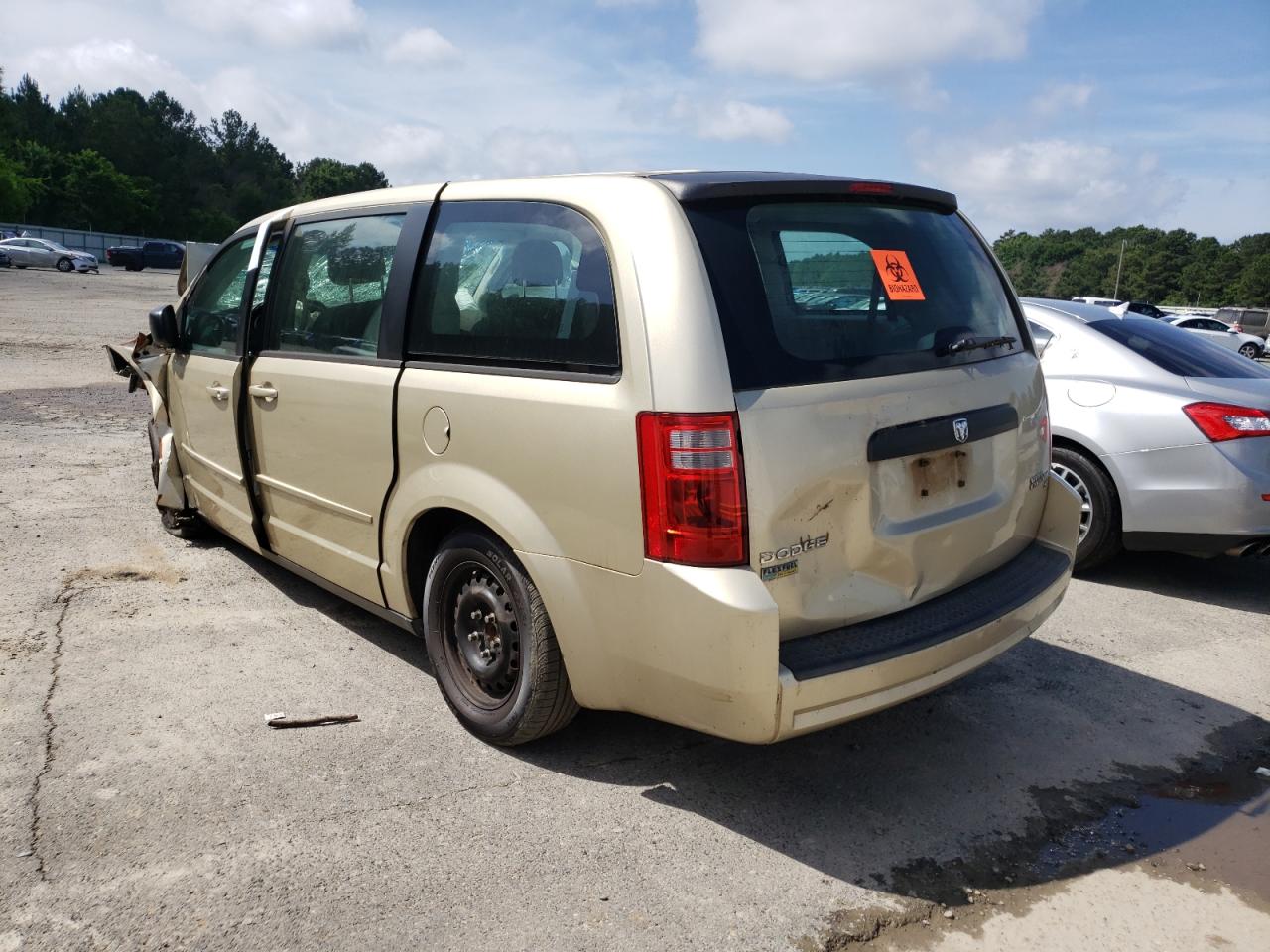 Photo 3 from auction – 2010 DODGE GRAND CARA with VIN 2D4RN4DE2AR292735