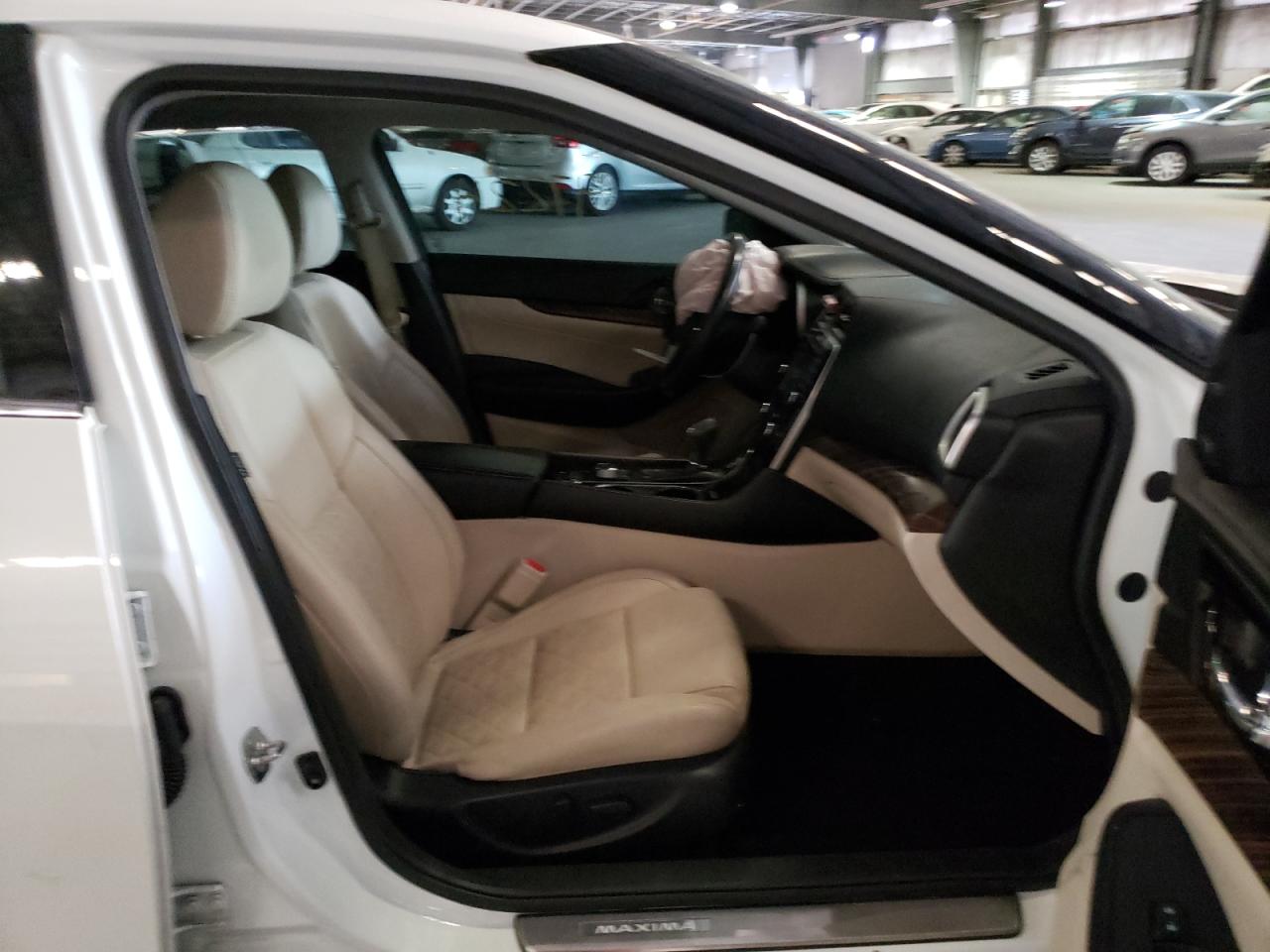 Photo 5 from auction – 2017 NISSAN MAXIMA 3.5 with VIN 1N4AA6AP8HC380592