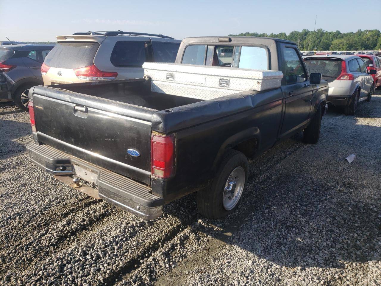 Photo 4 from auction – 1992 FORD RANGER with VIN 1FTCR10A0NUD42047