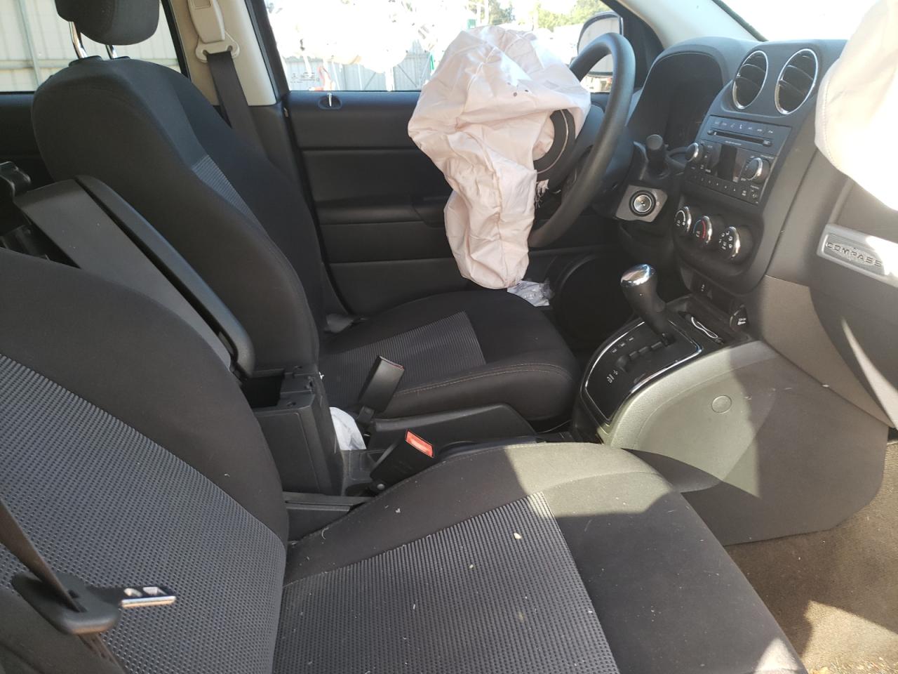 Photo 5 from auction – 2017 JEEP COMPASS SP with VIN 1C4NJCBB9HD163205