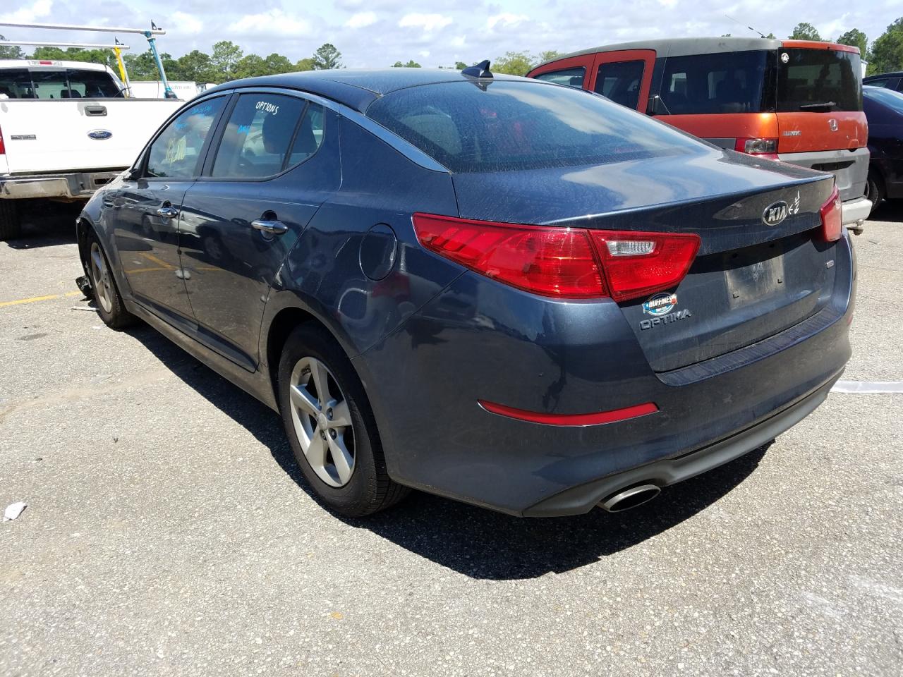 Photo 3 from auction – 2015 KIA OPTIMA LX with VIN KNAGM4A77F5547278