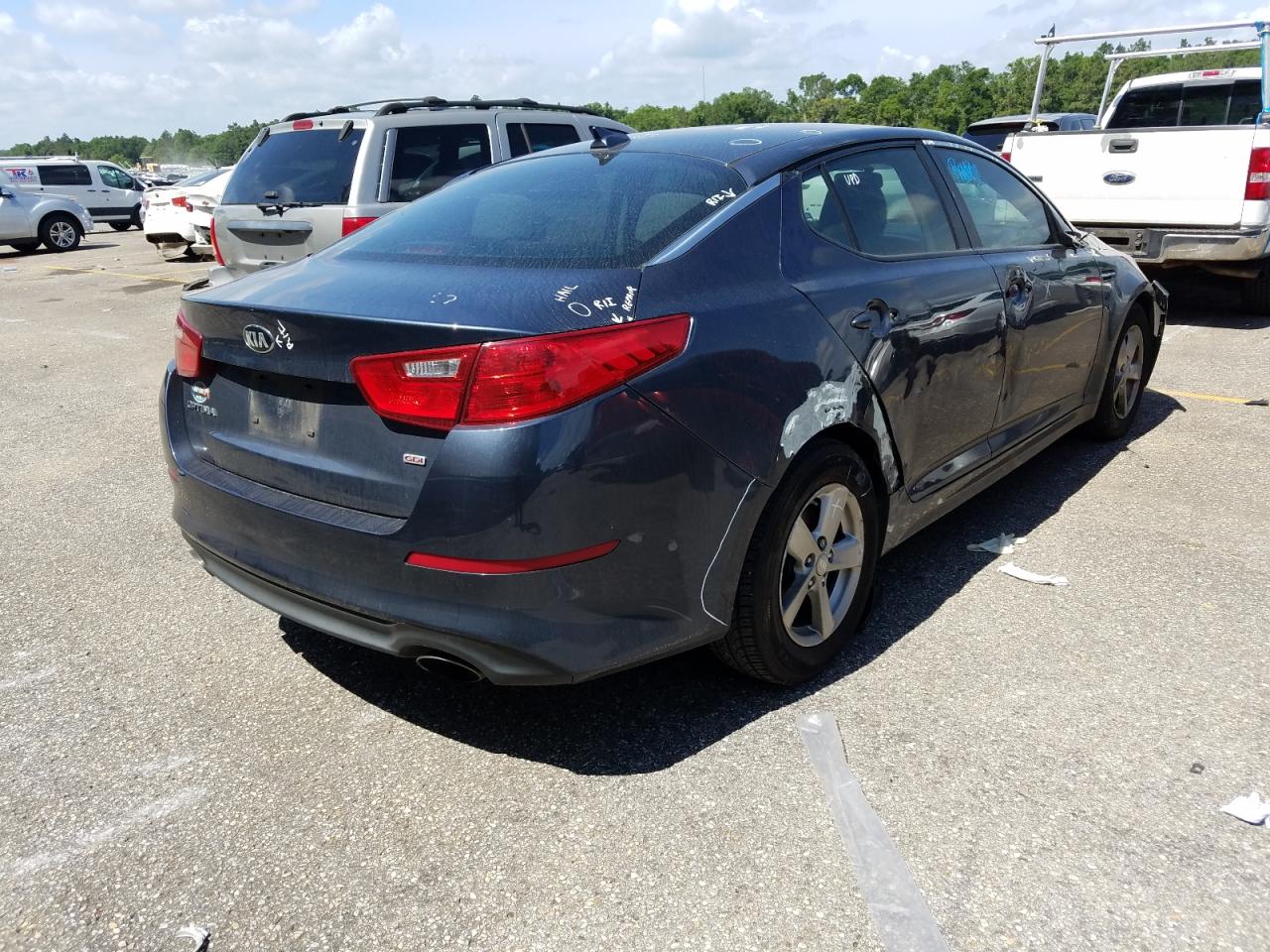 Photo 4 from auction – 2015 KIA OPTIMA LX with VIN KNAGM4A77F5547278