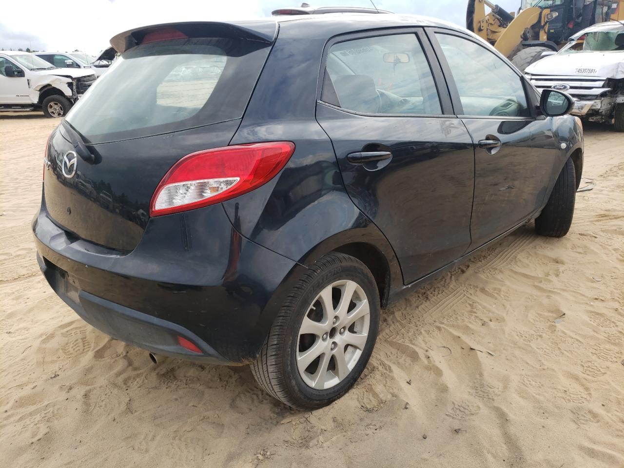 Photo 4 from auction – 2014 MAZDA MAZDA2 TOU with VIN JM1DE1LZ8E0179995
