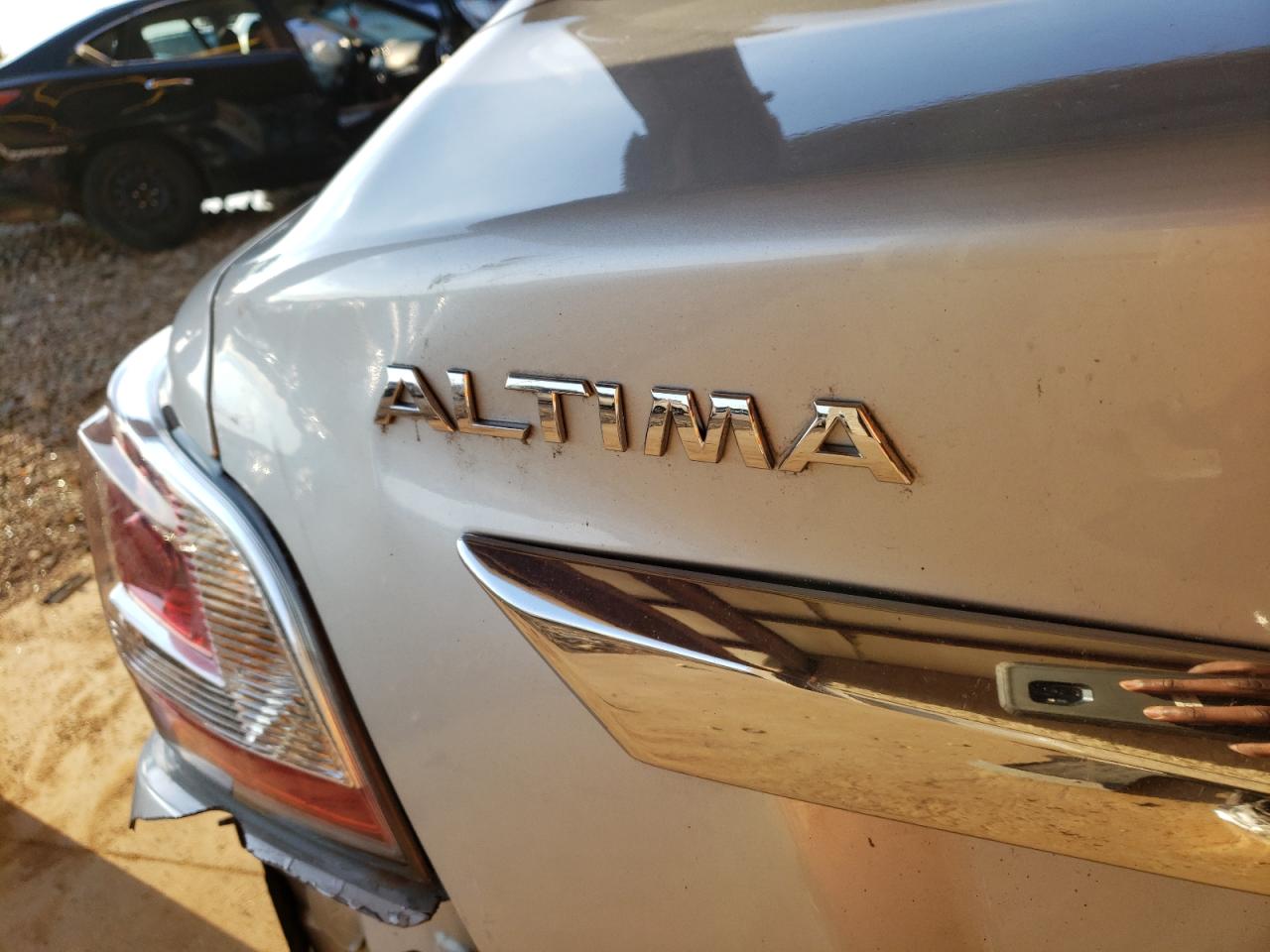 Photo 9 from auction – 2015 NISSAN ALTIMA 2.5 with VIN 1N4AL3AP2FC570944